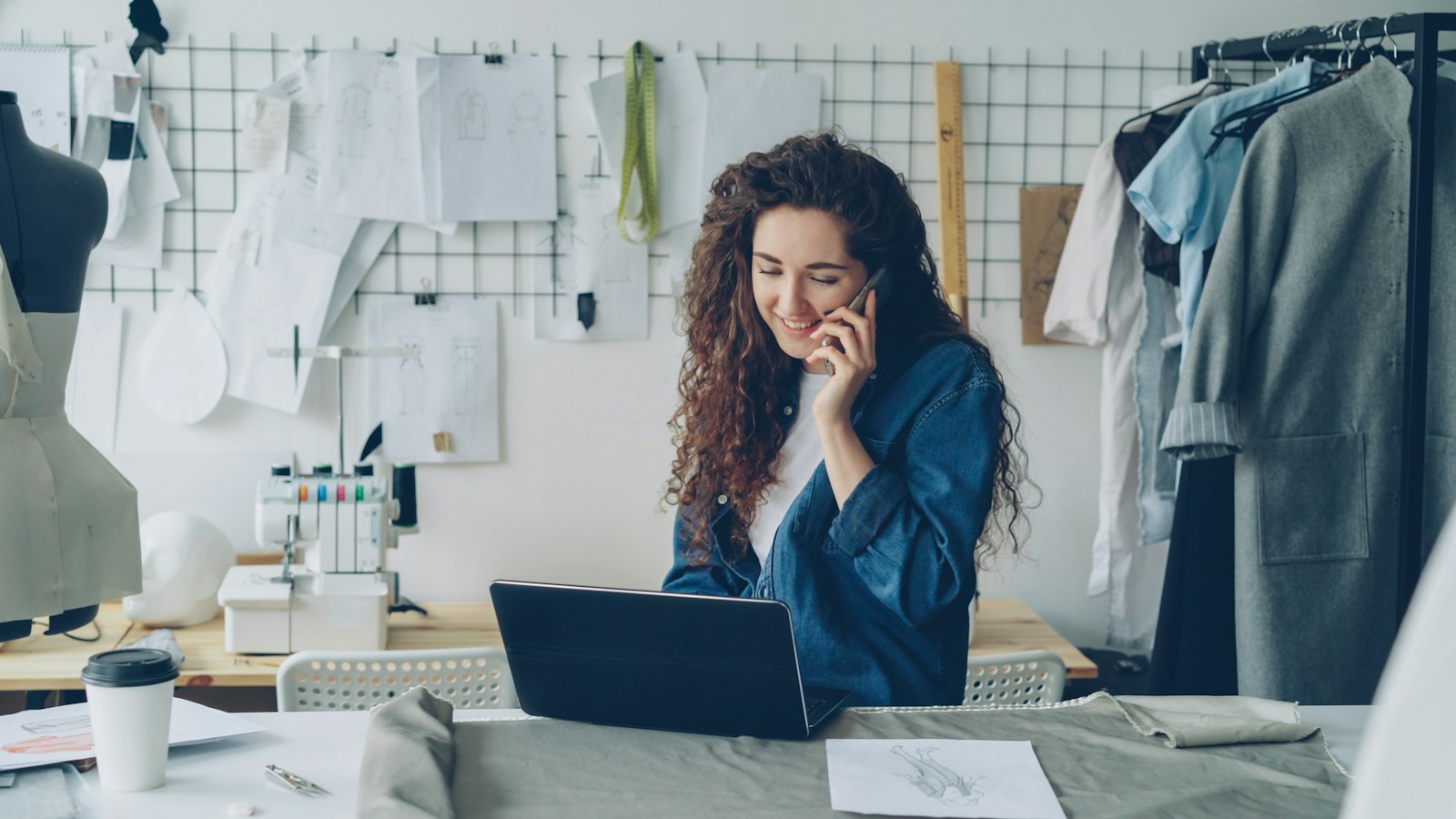 Ready-Made Apps vs Custom Development for SMEs: Which One Fits Your Business?