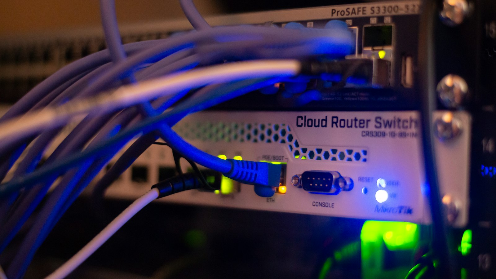 Case Study: Fixing a Messy Multi-Floor Office Network — from Sluggish Connections to Smooth Operations